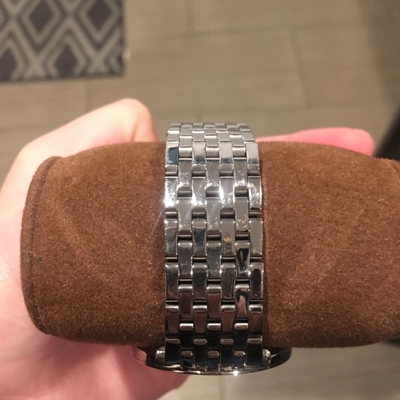 Michael Kors Watch - Picture 2 of 8